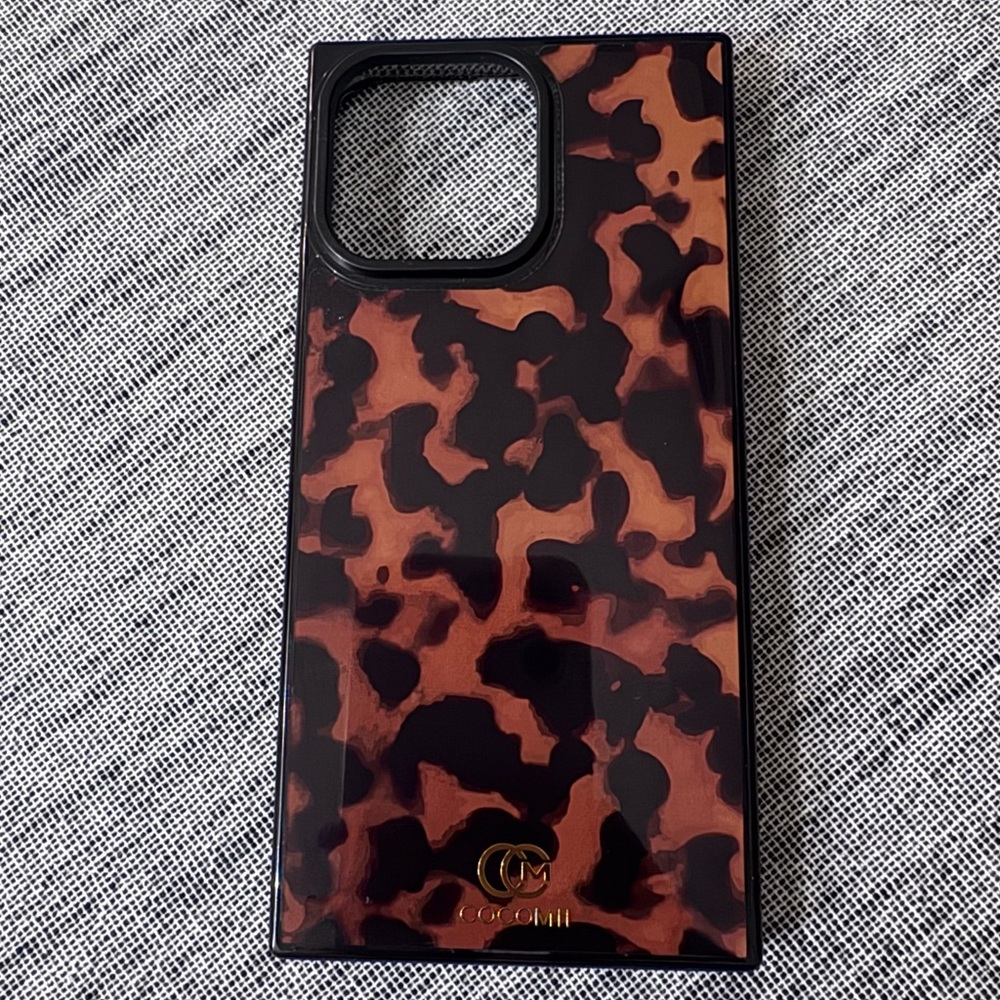 Square iPhone 15 pro max Brown Tortoiseshell Phone Case - Stylish Protection